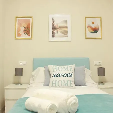 Centro Cerca De Estacion De Buses Y Trenes オビエド