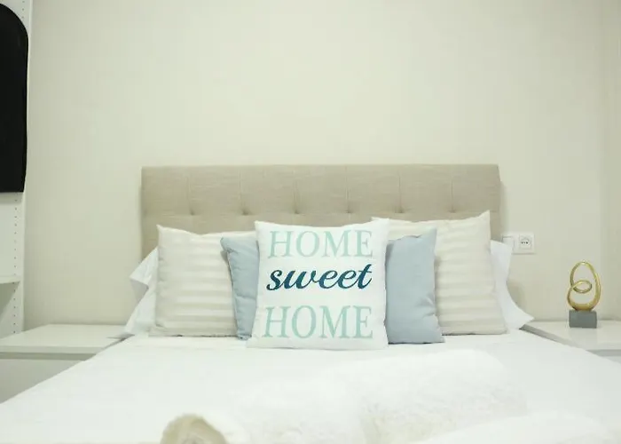 Habitación Centro Cerca De Estación De Buses Y Trenes