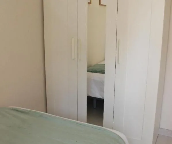 Habitación en casa particular Habitación Centro Cerca De Estación De Buses Y Trenes *